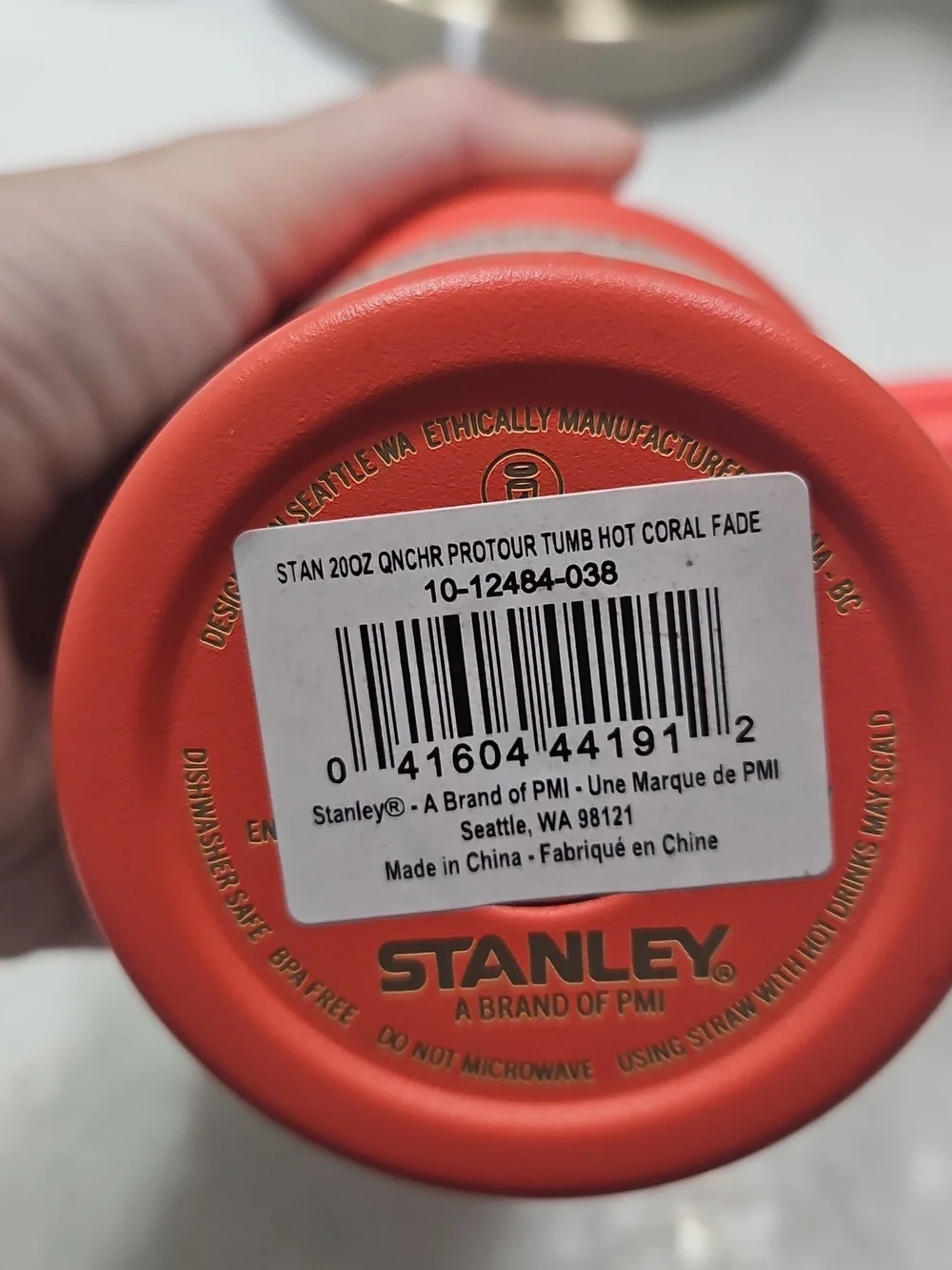 Stanley Red Quencher ProTour Tumbler with Handle - Picture 2 of 3